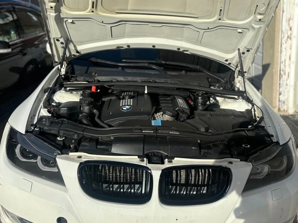 2009 BMW E90 3 Series Sedan - Image 4 of 15