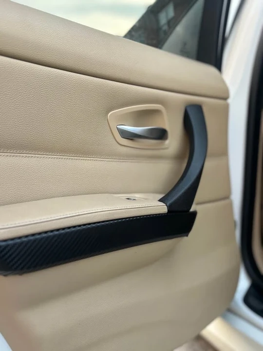 2009 BMW E90 3 Series Sedan - Image 9 of 15