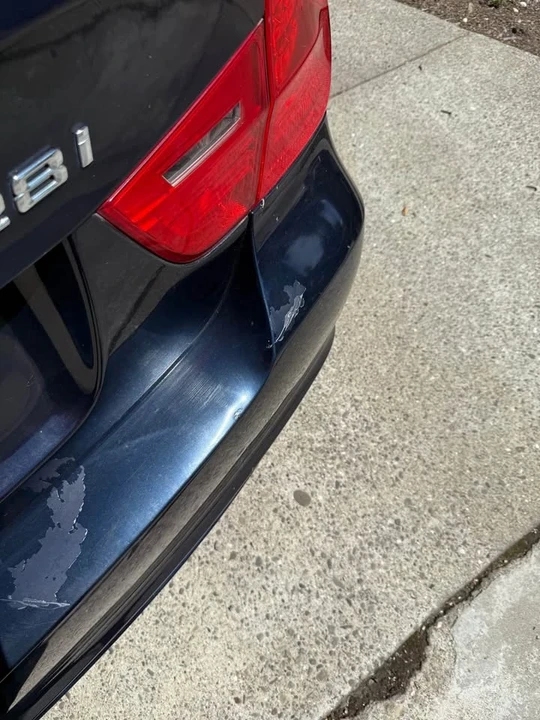 2009 BMW E90 3 Series Sedan - Image 6 of 14