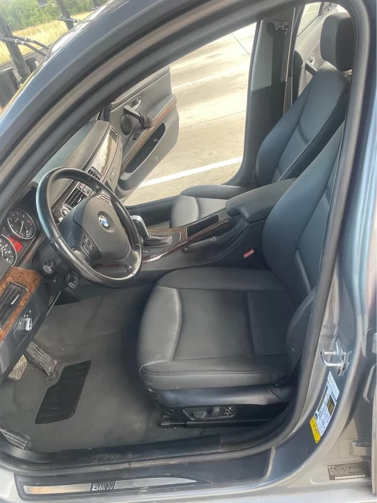 2009 BMW E90 3 Series Sedan - Image 10 of 11