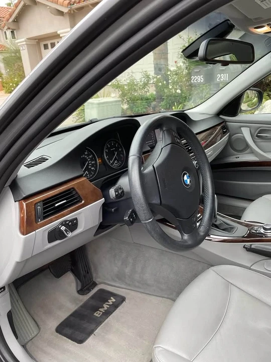 2009 BMW E90 3 Series Sedan - Image 7 of 11