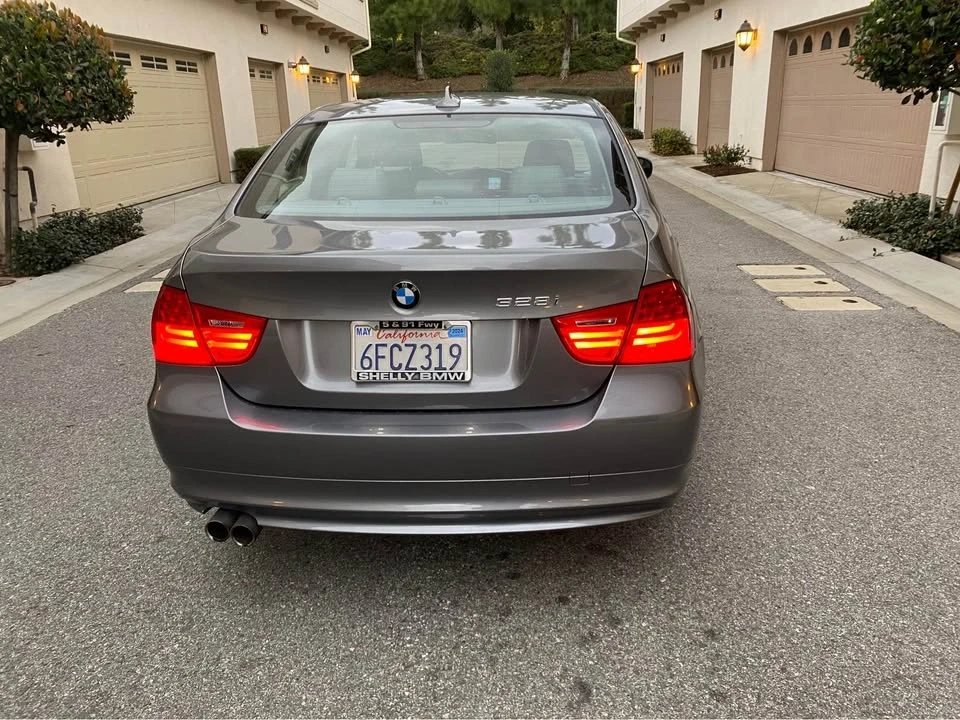 2009 BMW E90 3 Series Sedan - Image 3 of 11