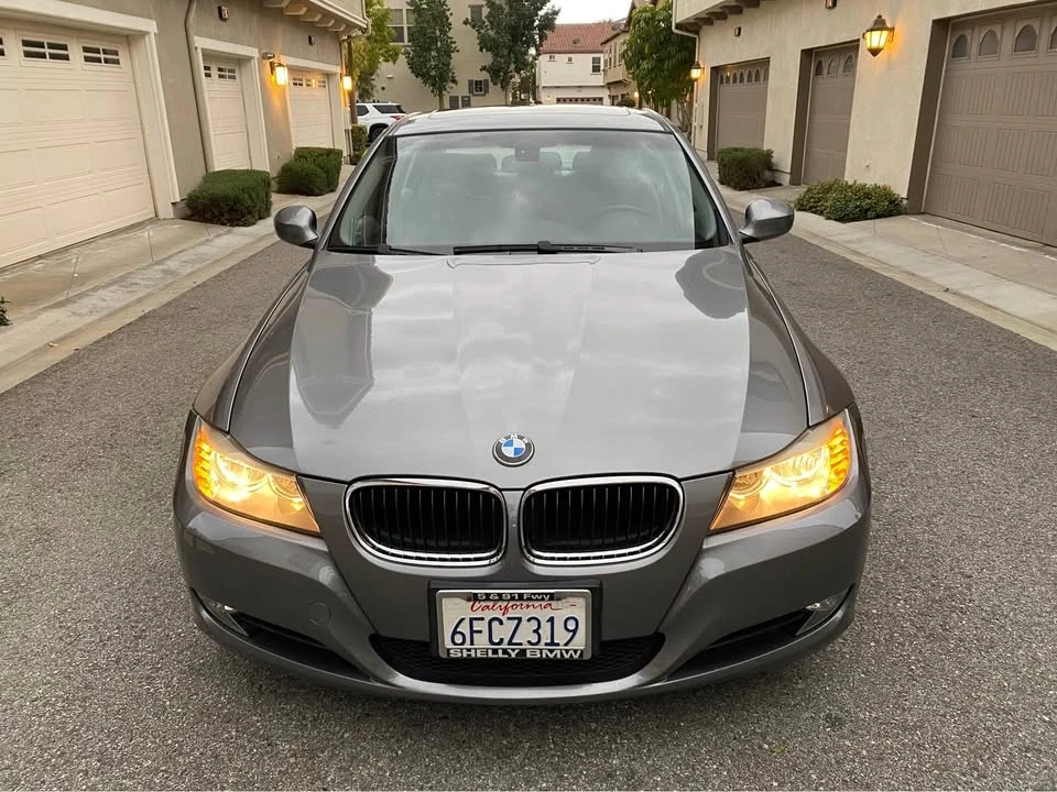 2009 BMW E90 3 Series Sedan - Image 2 of 11