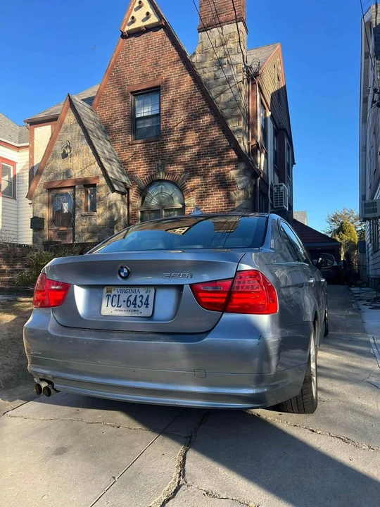 2009 BMW E90 3 Series Sedan - Image 7 of 9