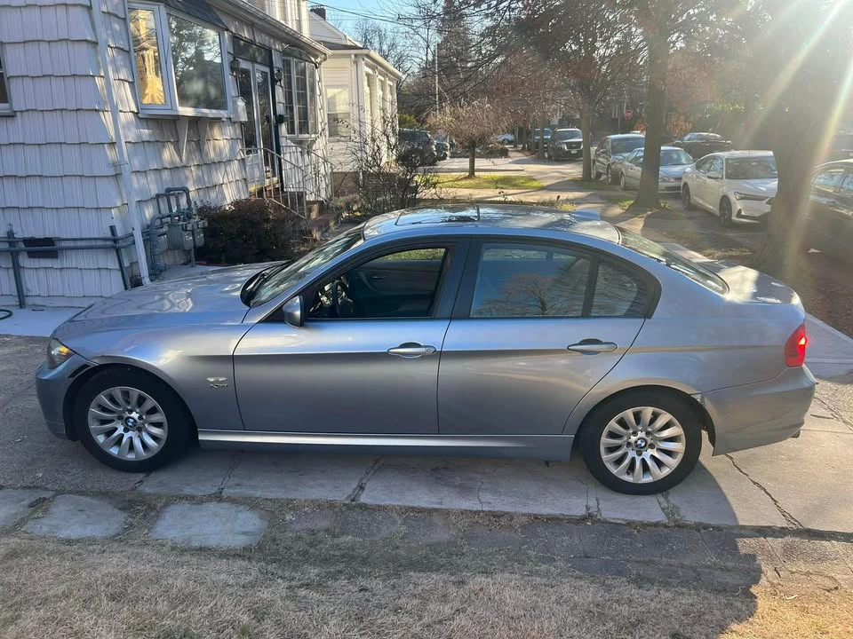 2009 BMW E90 3 Series Sedan - Image 5 of 9