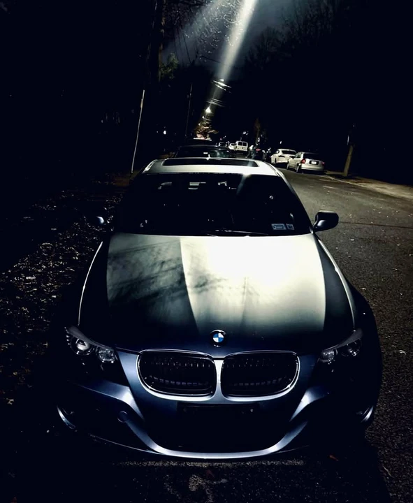 2009 BMW E90 3 Series Sedan - Image 3 of 9