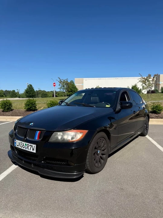 2009 BMW E90 3 Series Sedan - Image 3 of 18