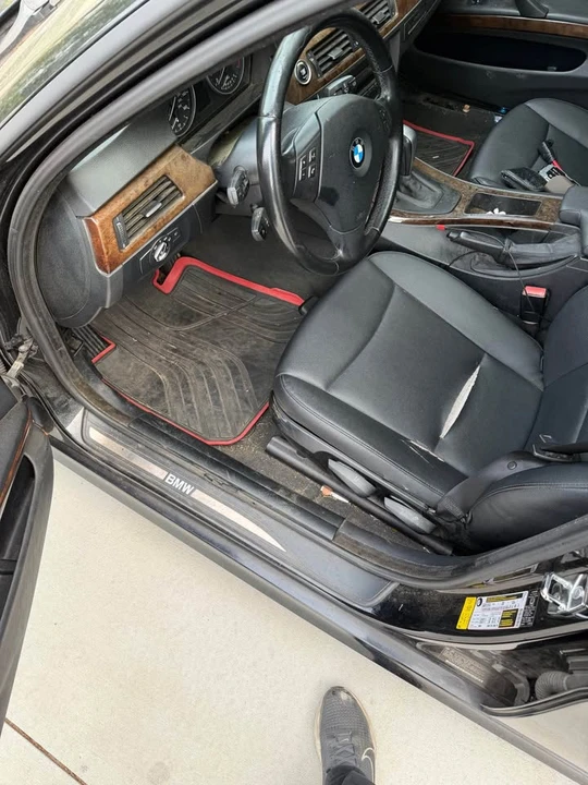 2009 BMW E90 3 Series Sedan - Image 4 of 8