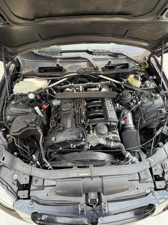 2009 BMW E90 3 Series Sedan - Image 7 of 8