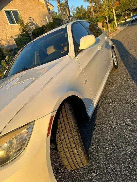2009 BMW E90 3 Series Sedan - Image 10 of 11