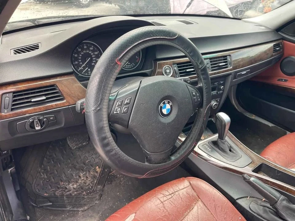 2009 BMW E90 3 Series Sedan - Image 7 of 9