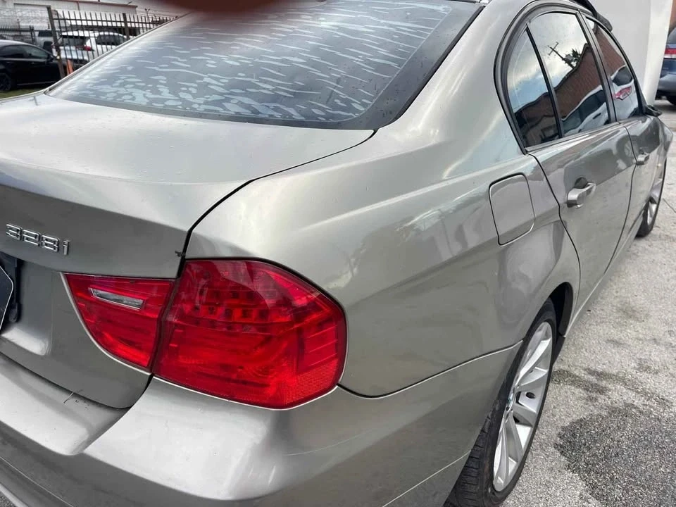 2009 BMW E90 3 Series Sedan - Image 4 of 9