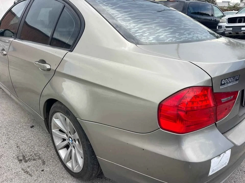 2009 BMW E90 3 Series Sedan - Image 9 of 9
