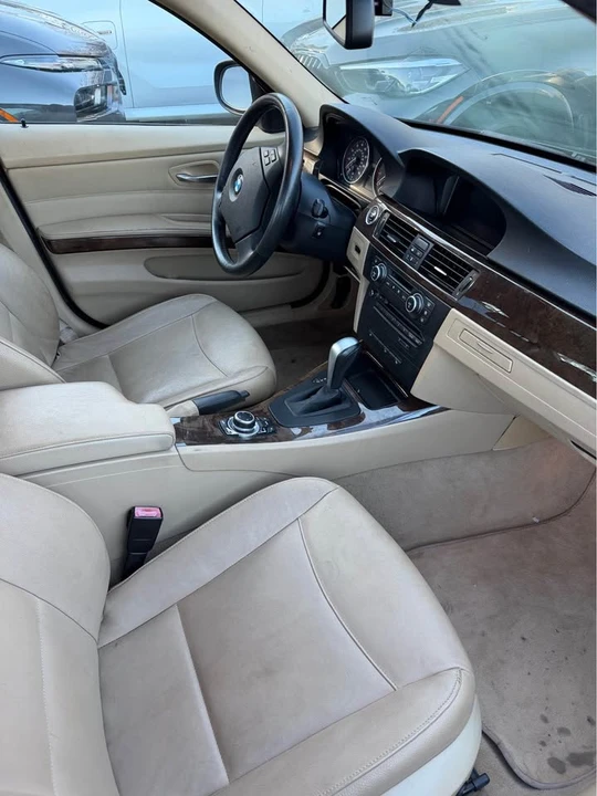 2009 BMW E90 3 Series Sedan - Image 3 of 6