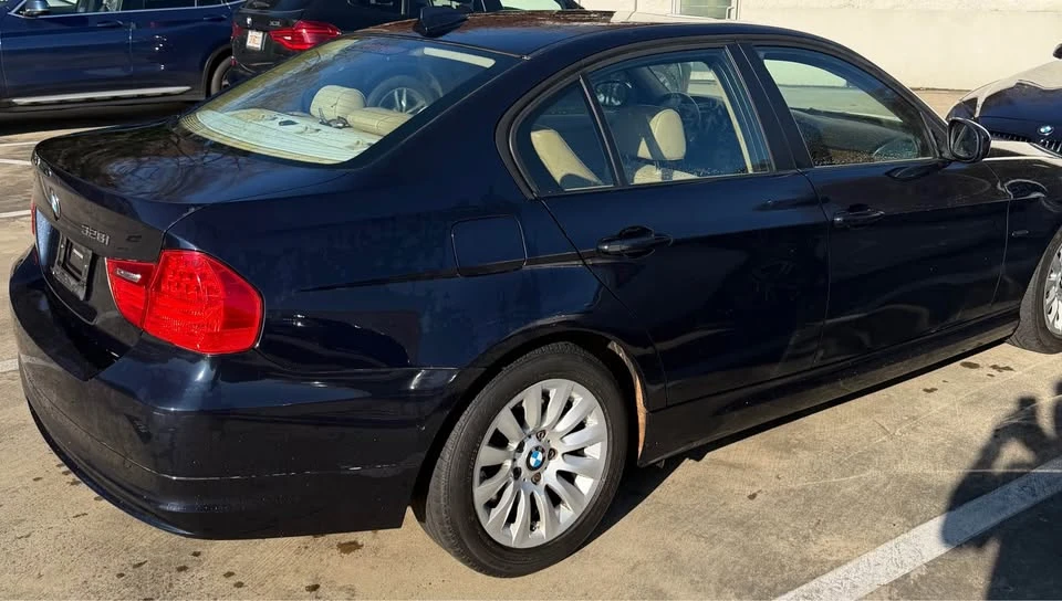 2009 BMW E90 3 Series Sedan - Image 5 of 6