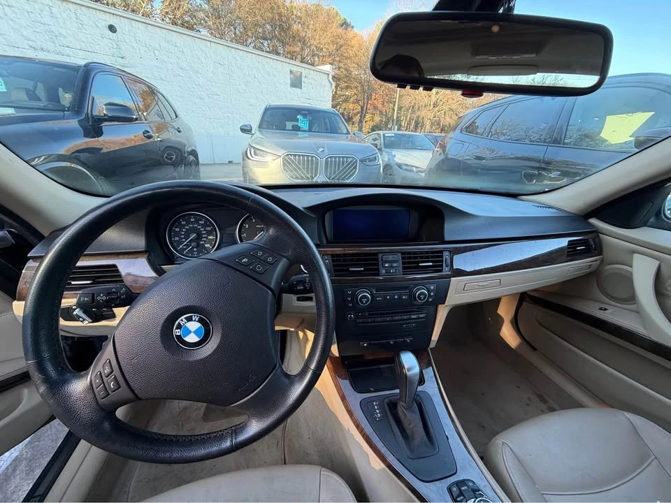 2009 BMW E90 3 Series Sedan - Image 2 of 6