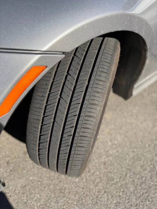 2009 BMW E90 3 Series Sedan - Image 5 of 12