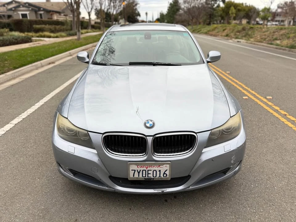 2009 BMW E90 3 Series Sedan - Image 2 of 17