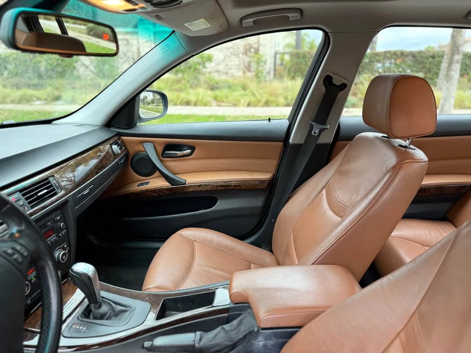 2009 BMW E90 3 Series Sedan - Image 13 of 17