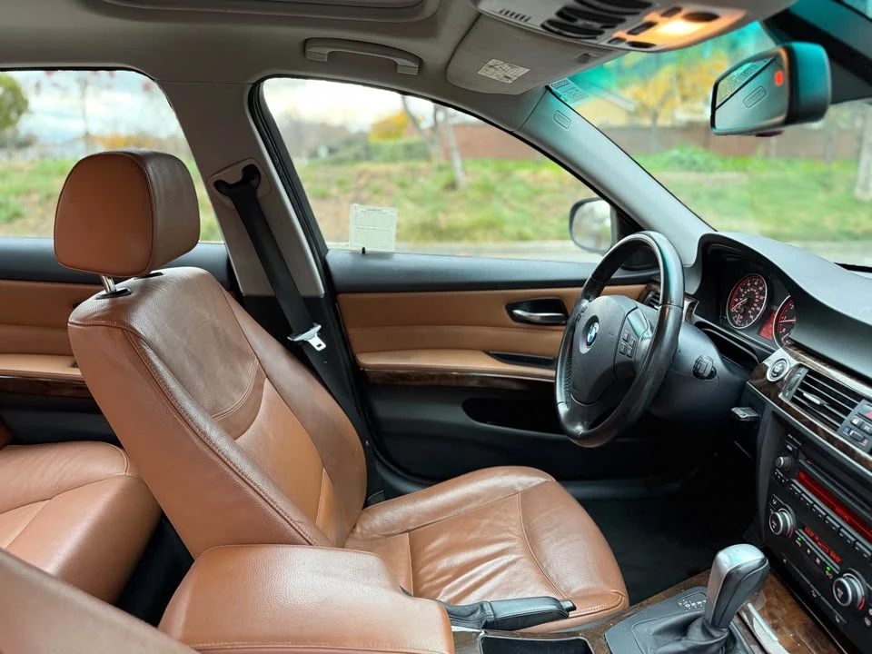 2009 BMW E90 3 Series Sedan - Image 12 of 17