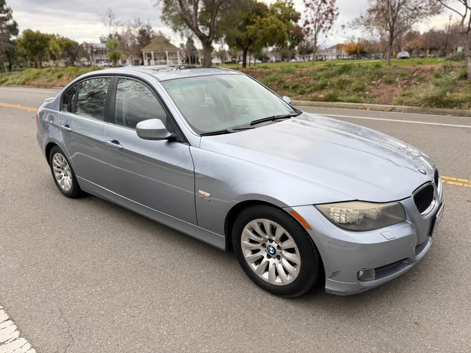 2009 BMW E90 3 Series Sedan - Image 3 of 17
