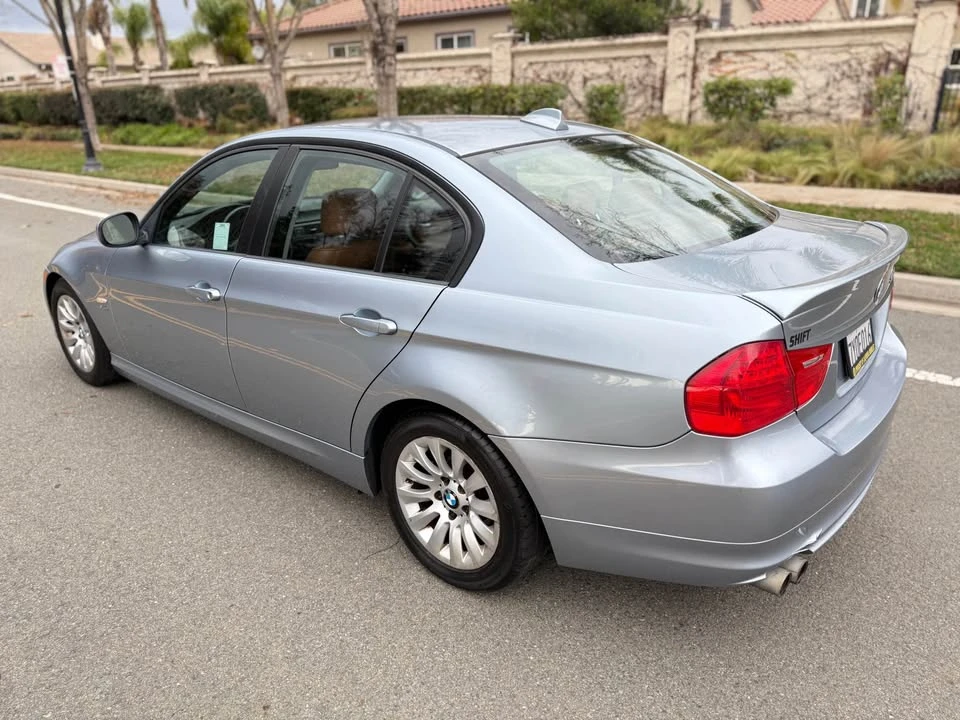 2009 BMW E90 3 Series Sedan - Image 4 of 17
