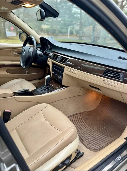 2009 BMW E90 3 Series Sedan - Image 10 of 13