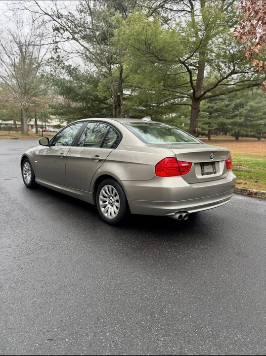 2009 BMW E90 3 Series Sedan - Image 3 of 13