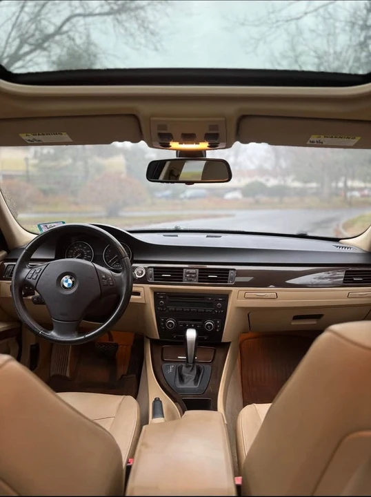2009 BMW E90 3 Series Sedan - Image 11 of 13