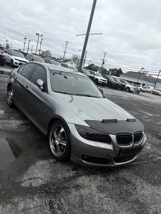 2009 BMW E90 3 Series Sedan - Image 3 of 3