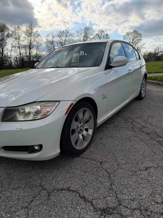 2009 BMW E90 3 Series Sedan - Image 3 of 19