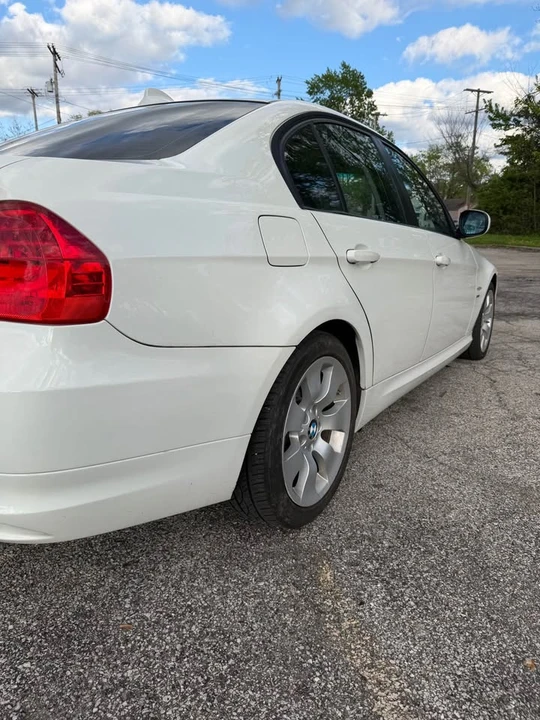 2009 BMW E90 3 Series Sedan - Image 6 of 19