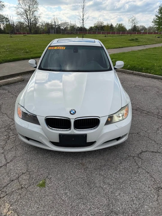 2009 BMW E90 3 Series Sedan - Image 2 of 19