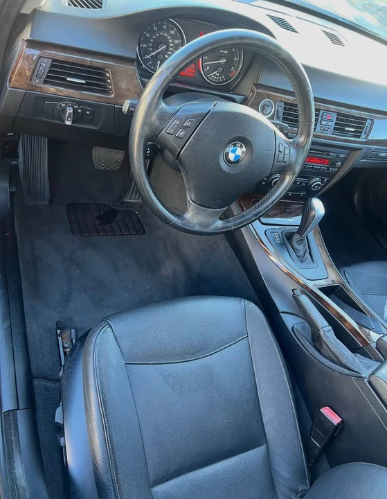 2009 BMW E90 3 Series Sedan - Image 5 of 8