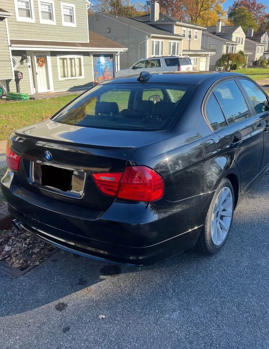 2009 BMW E90 3 Series Sedan - Image 3 of 8
