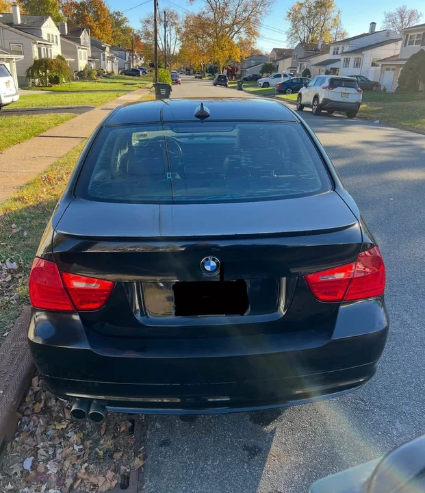 2009 BMW E90 3 Series Sedan - Image 4 of 8