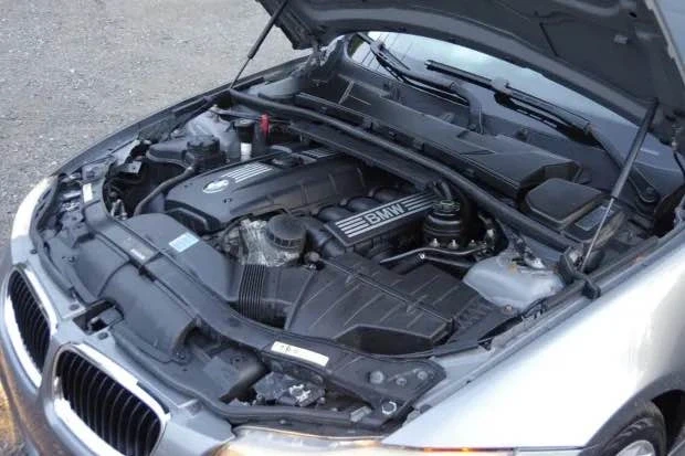 2009 BMW E91 3 Series Touring - Image 6 of 8