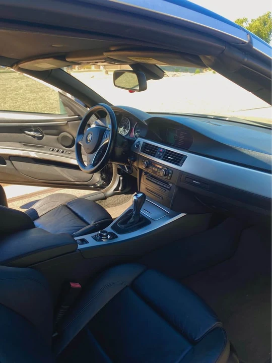 2009 BMW E93 335i Convertible - Image 16 of 19