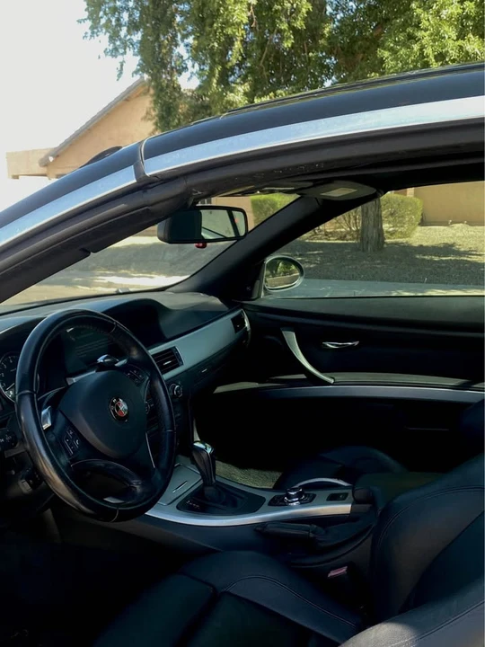 2009 BMW E93 335i Convertible - Image 14 of 19