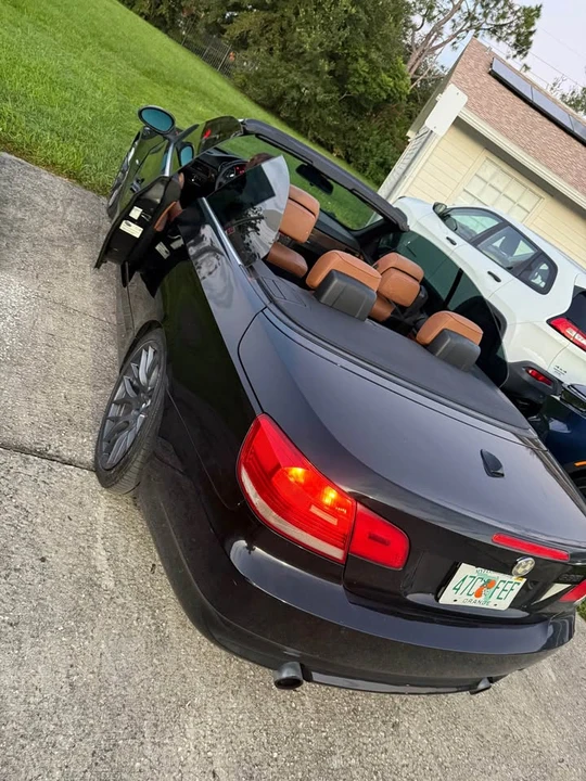 2009 BMW E93 335i Convertible - Image 2 of 6