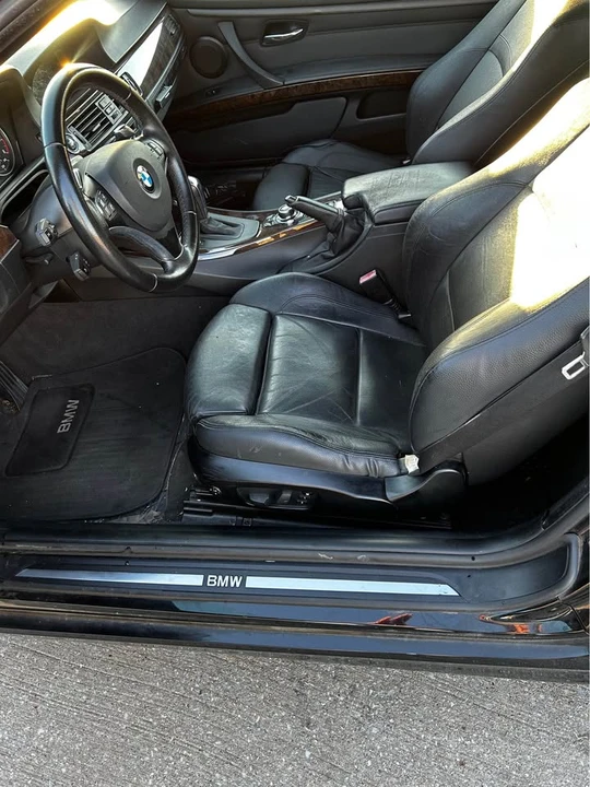 2009 BMW E93 335i Convertible - Image 8 of 11