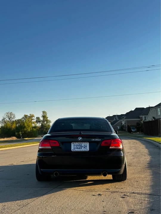 2009 BMW E93 335i Convertible - Image 5 of 11