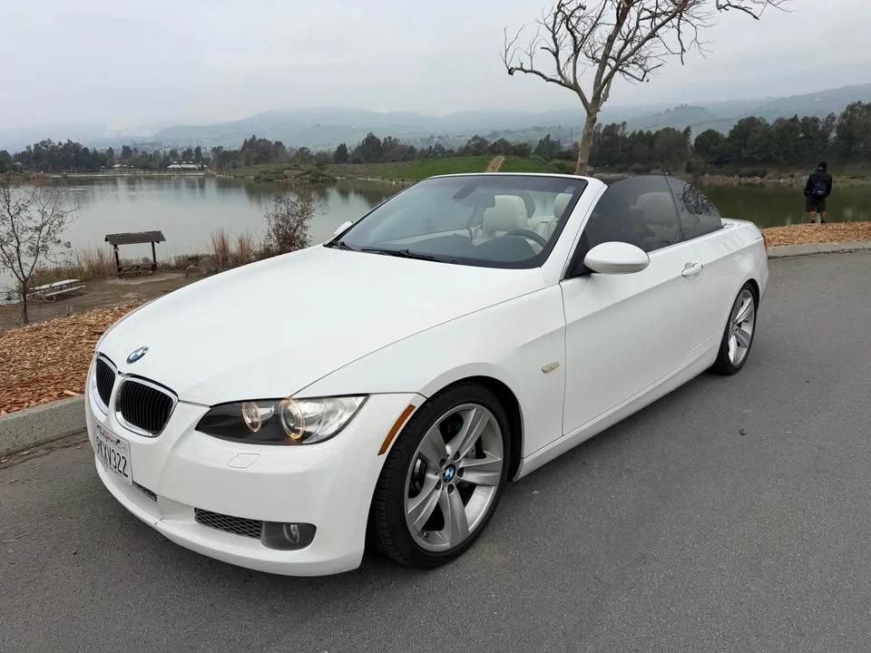 2009 BMW E93 335i Convertible - Image 2 of 10