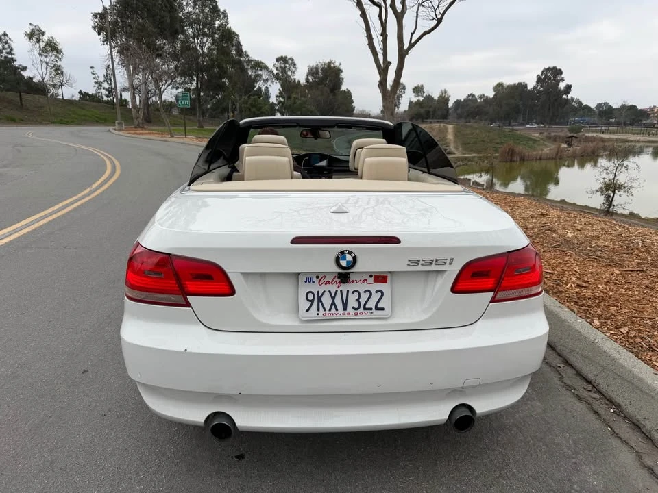 2009 BMW E93 335i Convertible - Image 4 of 10