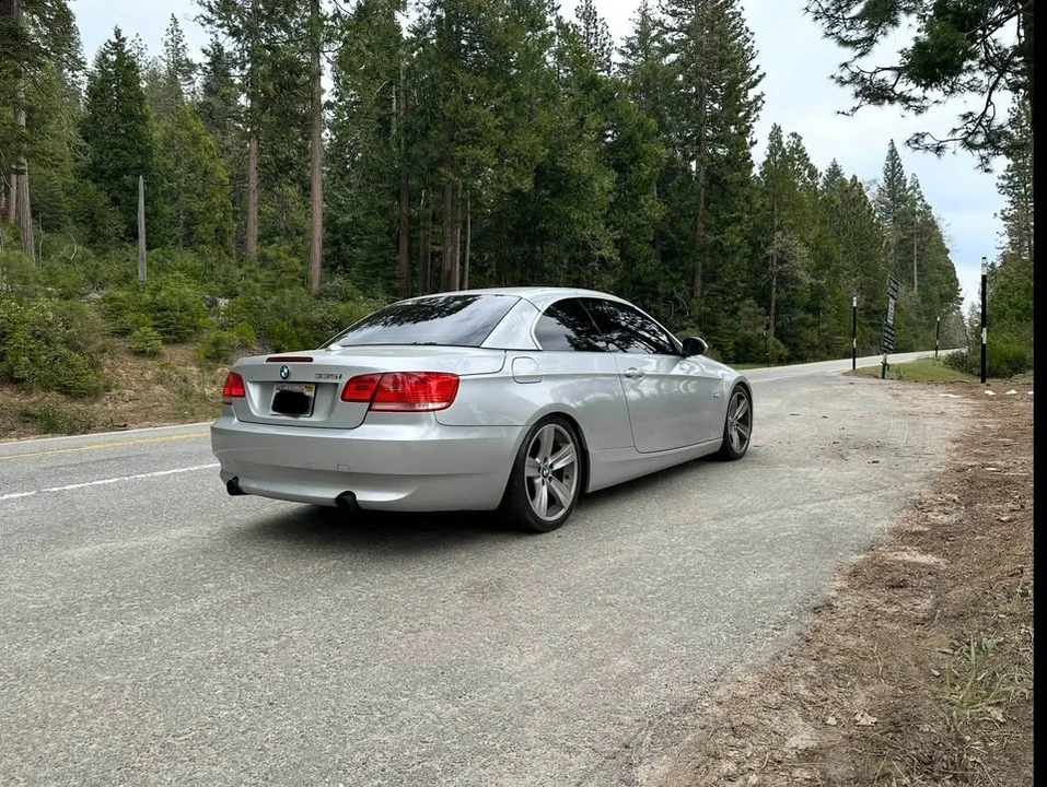 2009 BMW E93 335i Convertible - Image 9 of 11