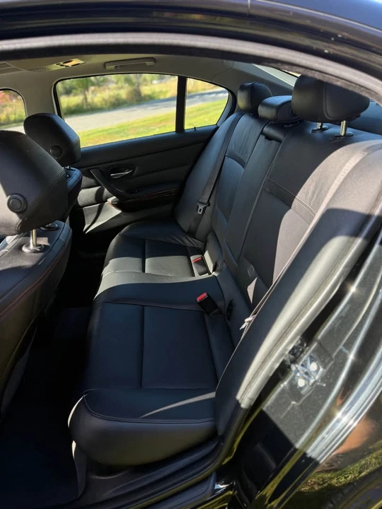 2009 BMW E90 335i Sedan - Image 17 of 20
