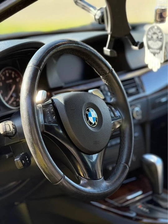 2009 BMW E90 335i Sedan - Image 13 of 20