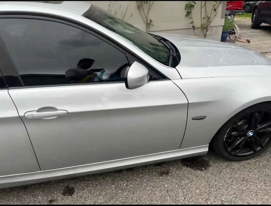 2009 BMW E90 335i Sedan - Image 2 of 10