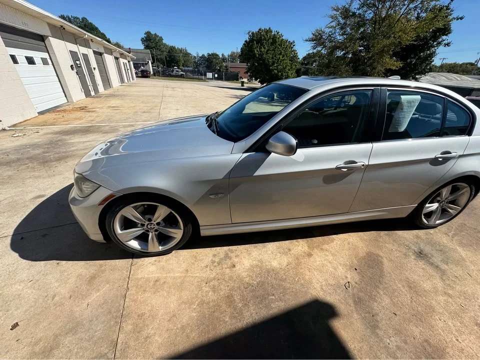 2009 BMW E90 335i Sedan - Image 9 of 13