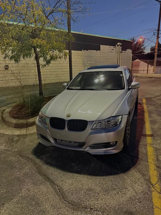 2009 BMW E90 335i Sedan - Image 6 of 9